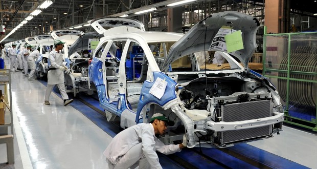 Jokowi : Industri Otomotif Indonesia Sedang Menghadapi Tiga Tantangan